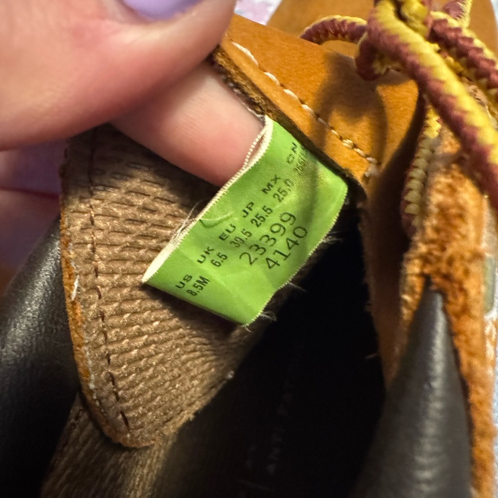 Woman Timberland Boots - Picture 3 of 7